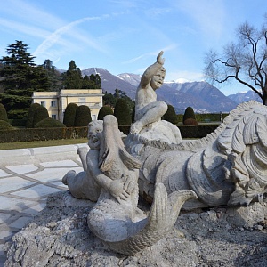 La fontana monumentale di Villa Olmo
